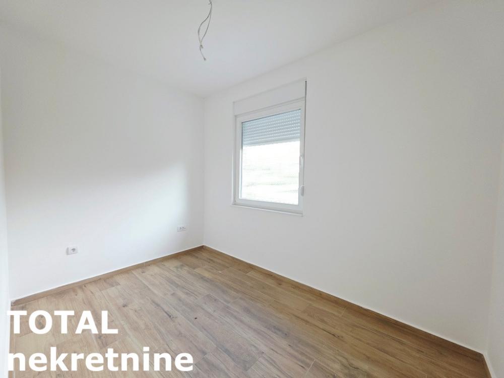 Slika 7 - Stan,NOVI SAD,ADICE,kv: 50.00, € 100000, ID: 1100167