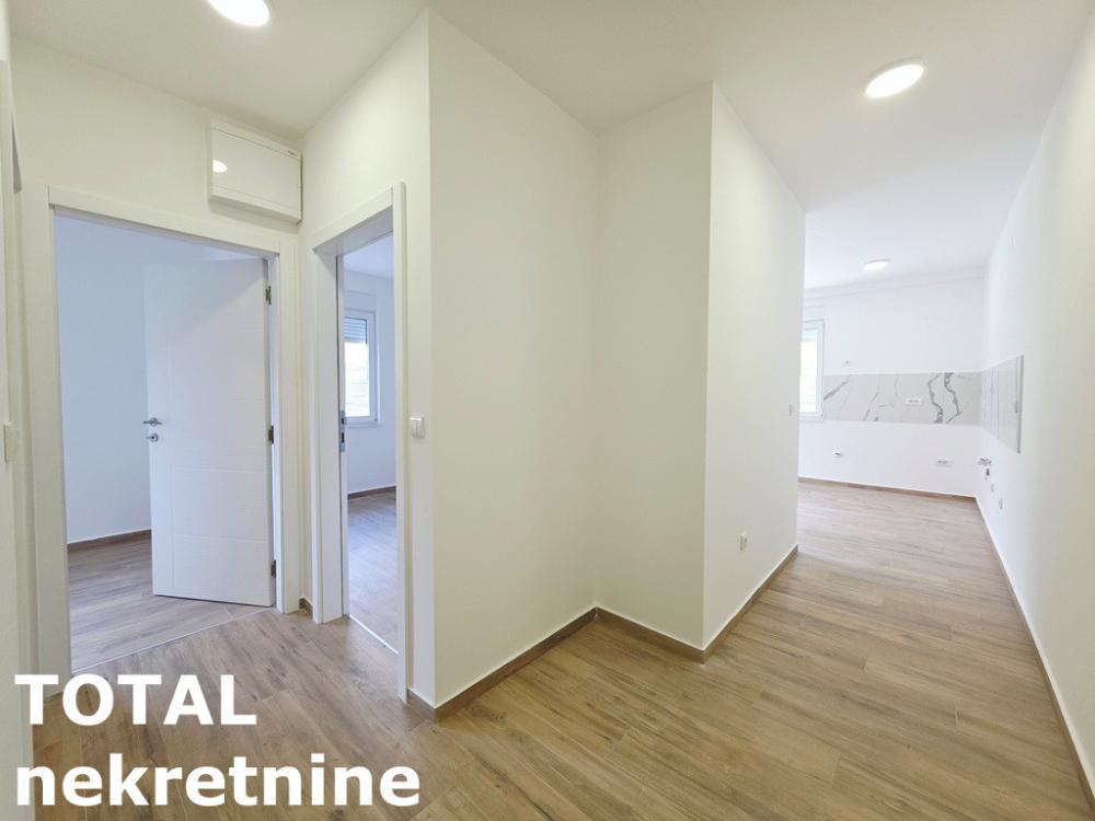 Slika 4 - Stan,NOVI SAD,ADICE,kv: 50.00, € 100000, ID: 1100167