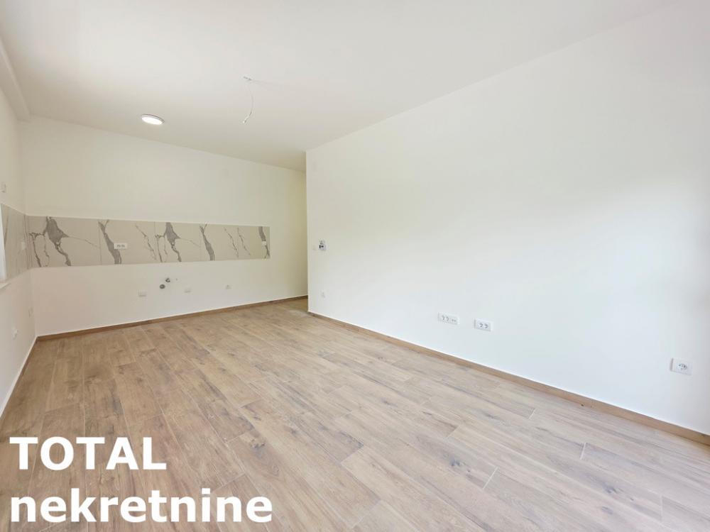 Slika 2 - Stan,NOVI SAD,ADICE,kv: 50.00, € 100000, ID: 1100167