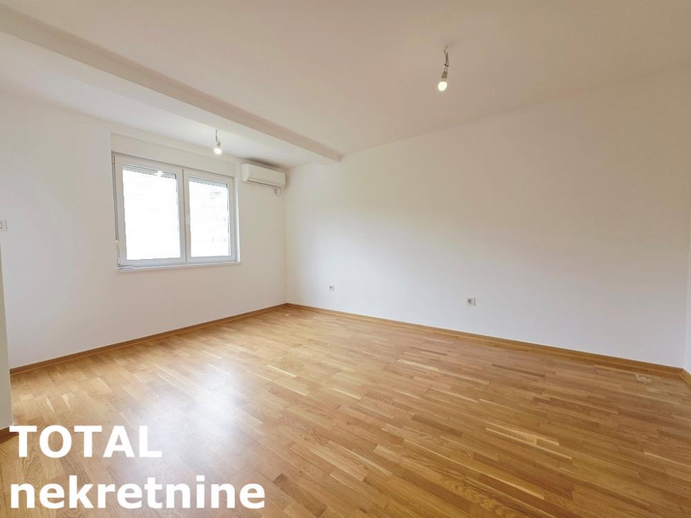 Slika 1 - Stan,NOVI SAD,DETELINARA,kv: 40.00, € 126000, ID: 1102701
