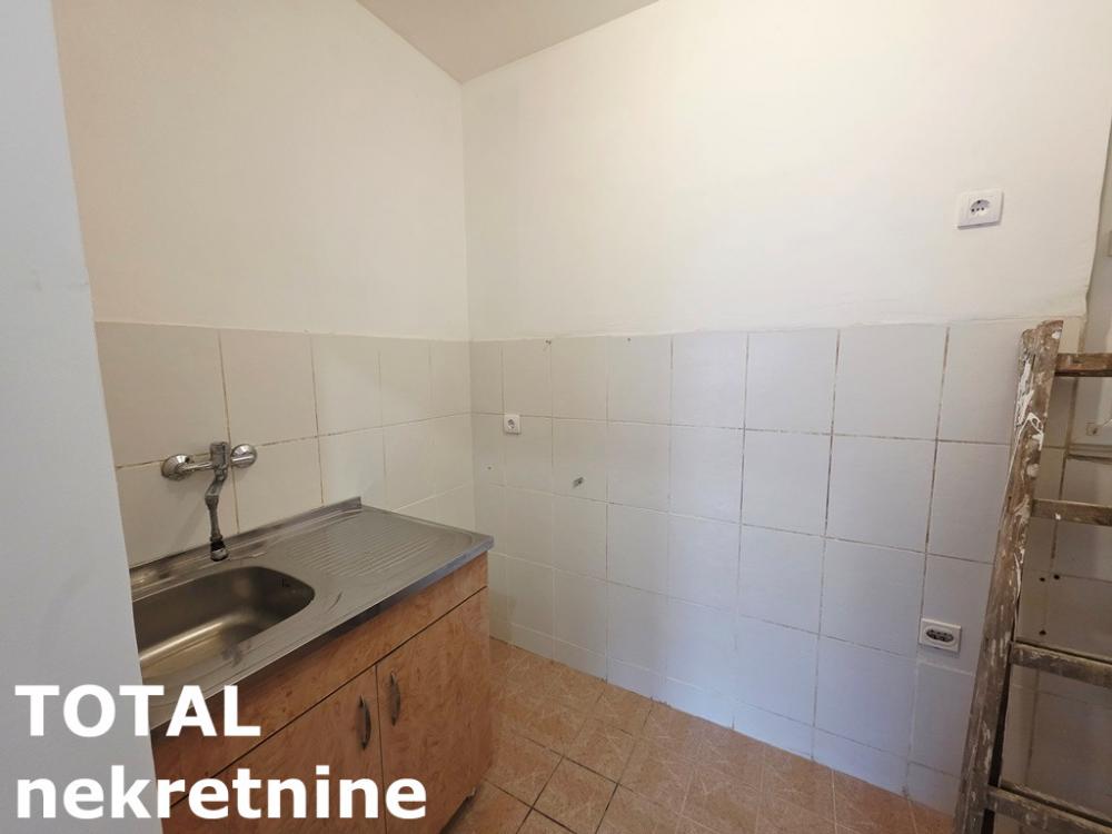 Slika 3 - Stan,NOVI SAD,NOVA DETELINARA,kv: 37.00, € 118000, ID: 1102704