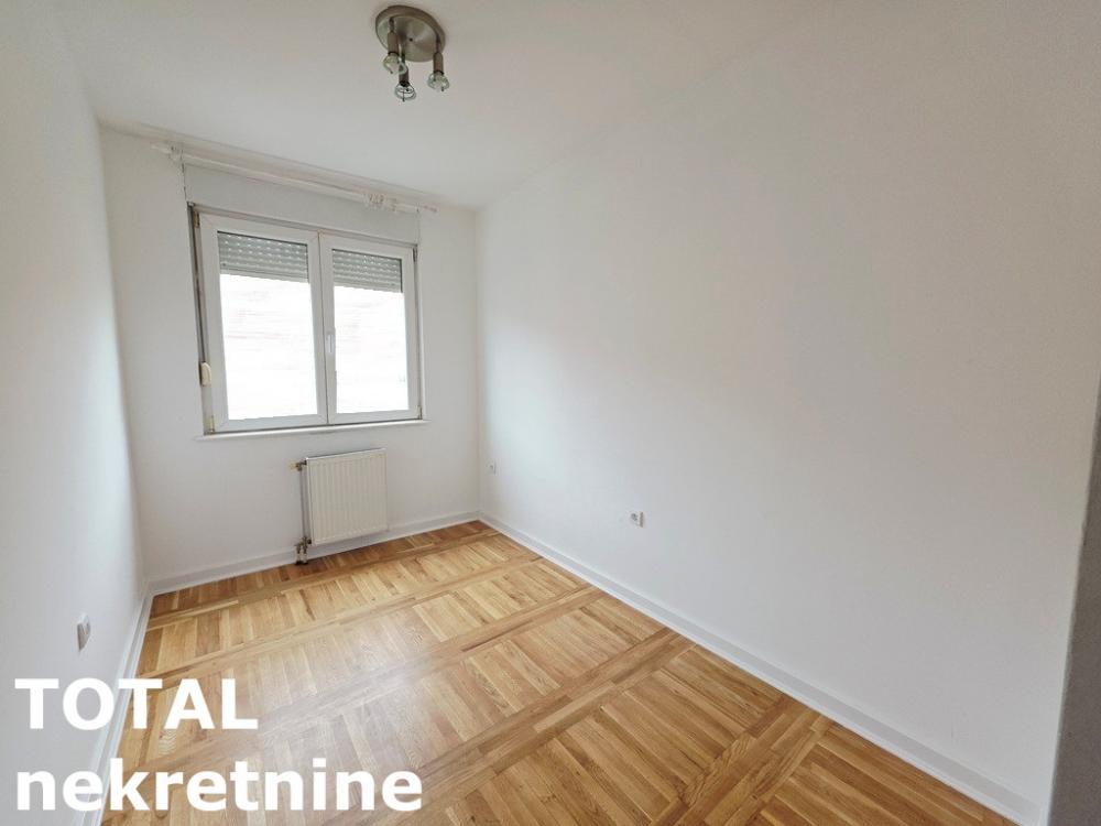 Slika 5 - Stan,NOVI SAD,NOVA DETELINARA,kv: 37.00, € 118000, ID: 1102704