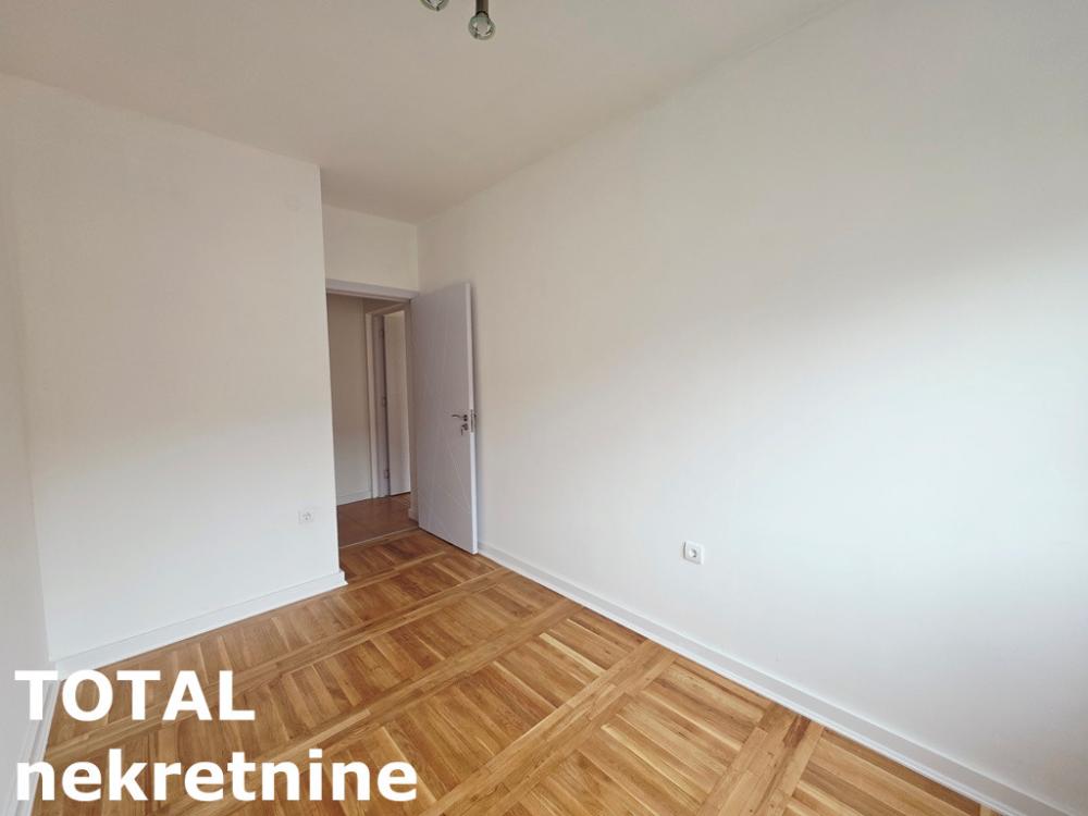 Slika 6 - Stan,NOVI SAD,NOVA DETELINARA,kv: 37.00, € 118000, ID: 1102704