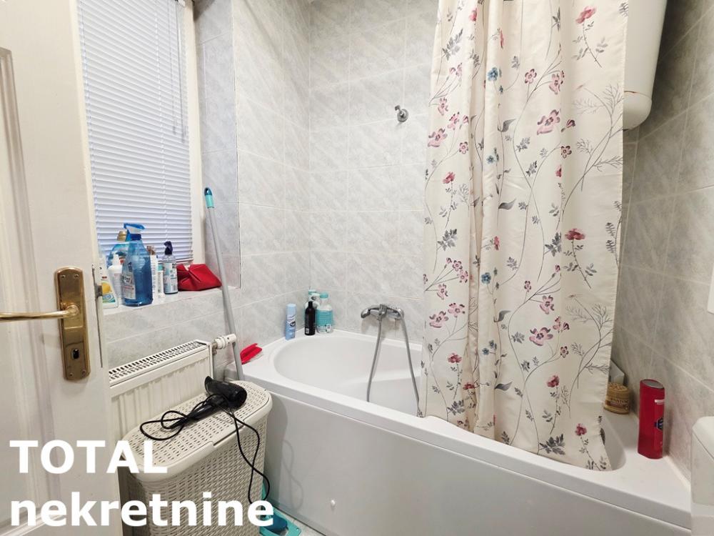 Slika 11 - Stan,NOVI SAD,CENTAR,kv: 42.00, € 134400, ID: 1102711