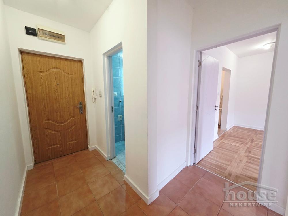 Slika 10 - Stan,NOVI SAD,NOVA DETELINARA,kv: 37.00, € 118000, ID: 1065858
