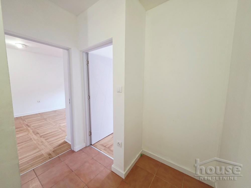 Slika 9 - Stan,NOVI SAD,NOVA DETELINARA,kv: 37.00, € 118000, ID: 1065858
