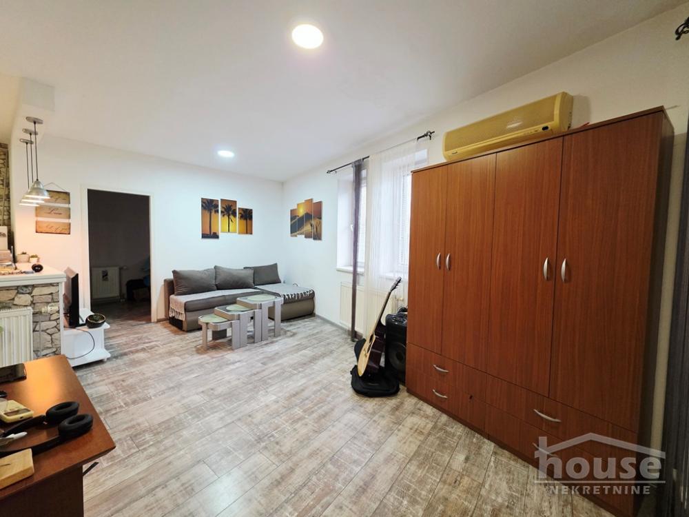 Slika 2 - Stan,NOVI SAD,CENTAR,kv: 42.00, € 134400, ID: 1065865
