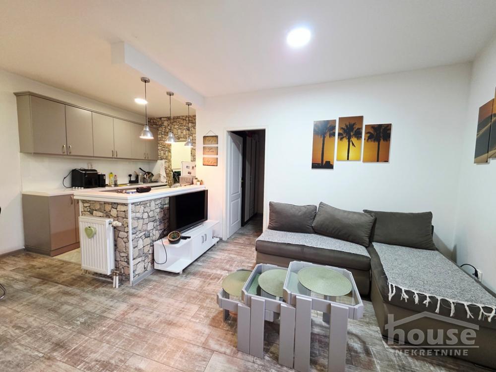 Slika 1 - Stan,NOVI SAD,CENTAR,kv: 42.00, € 134400, ID: 1065865