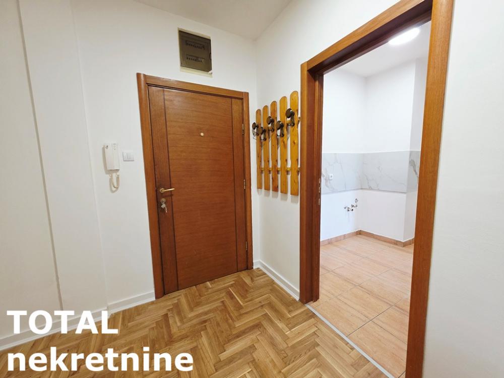 Slika 10 - Stan,NOVI SAD,NOVA DETELINARA,kv: 45.00, € 132000, ID: 1102705
