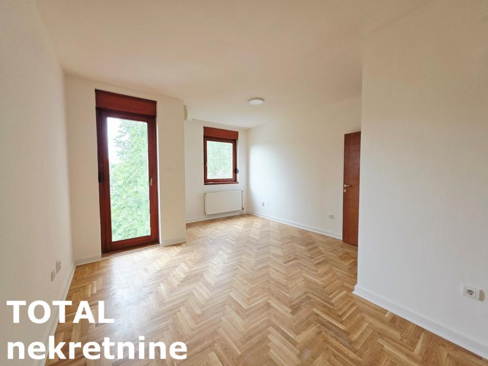 Slika 2 - Stan,NOVI SAD,NOVA DETELINARA,kv: 45.00, € 132000, ID: 1102705