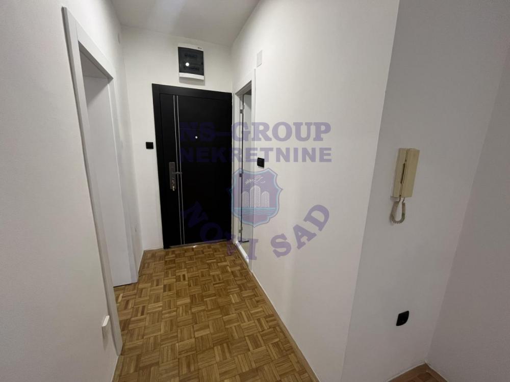 Slika 2 - 572002-Predsavljamo vam dvosoban komforan stan na Novoj Detelinari, blizu pijace i Sajma, doma zdravlja,