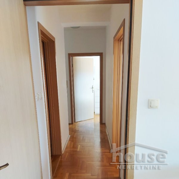 Slika 2 - Stan,NOVI SAD,BULEVAR PATRIJARHA PAVLA,kv: 49.00, € 154000, ID: 1063687