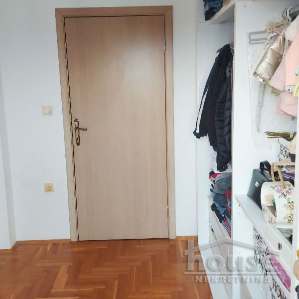 Slika 3 - Stan,NOVI SAD,BULEVAR PATRIJARHA PAVLA,kv: 49.00, € 154000, ID: 1063687