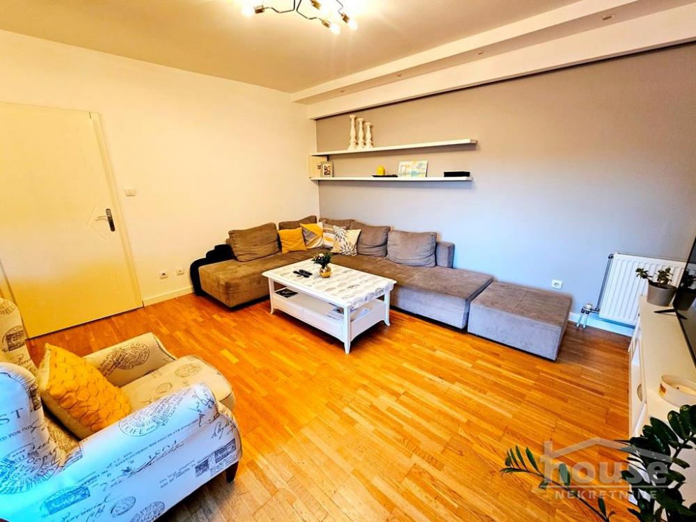 Slika 4 - Stan,NOVI SAD,NOVA DETELINARA,kv: 83.00, € 186750, ID: 1062085