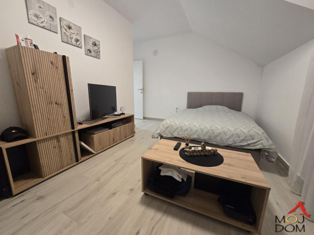 Slika 3 - Stan,NOVI SAD,ADICE,kv: 88, € 199000, ID: 1029378