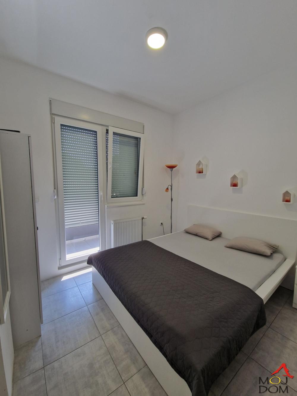 Slika 4 - Stan,NOVI SAD,ADICE,kv: 88, € 199000, ID: 1029378