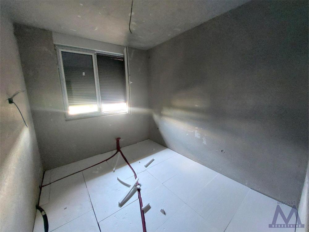 Slika 3 - Stan,NOVI SAD,ŽELEZNIČKA STANICA,kv: 41, € 120000, ID: 1019381