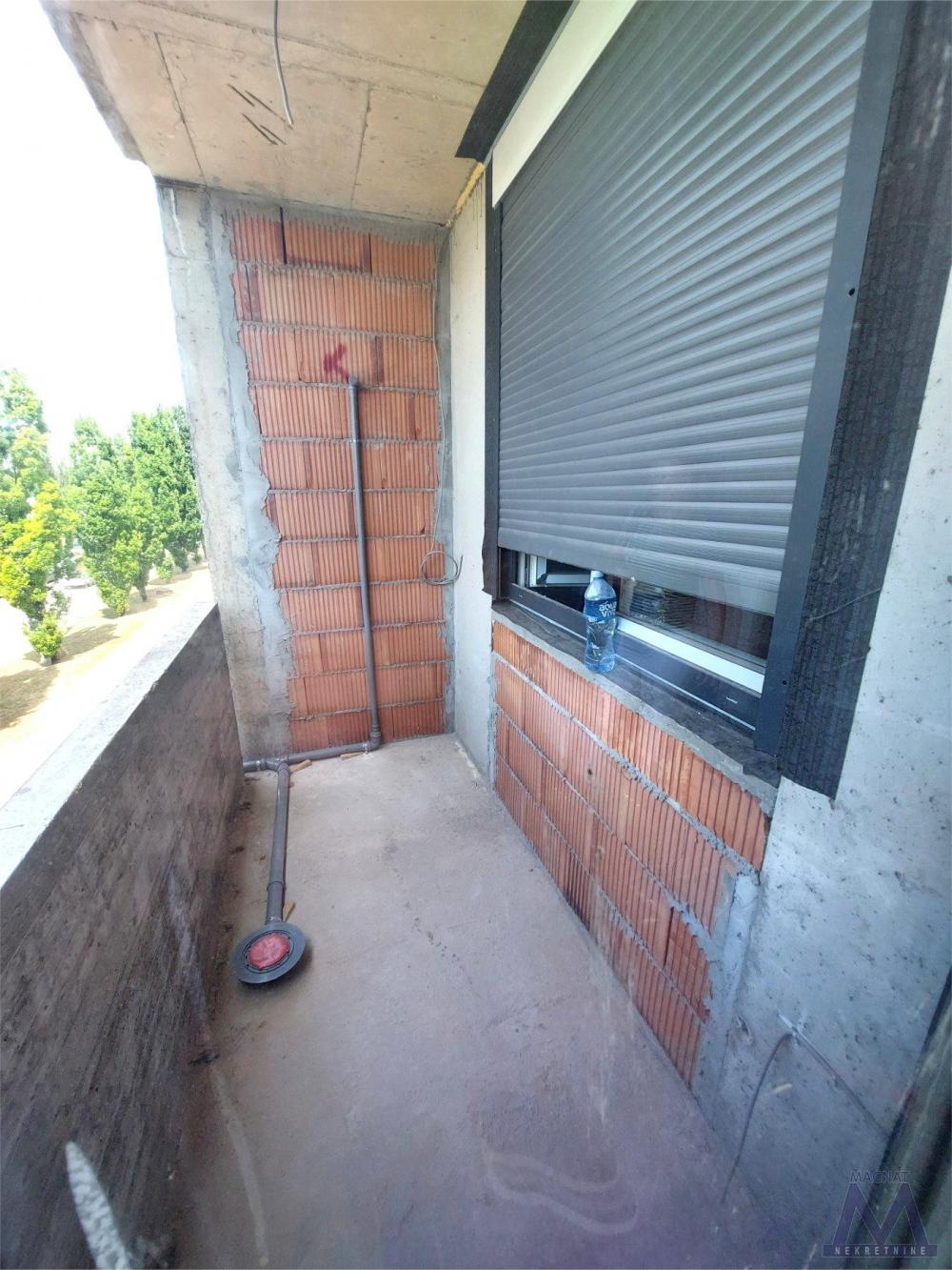 Slika 4 - Stan,NOVI SAD,ŽELEZNIČKA STANICA,kv: 41, € 120000, ID: 1019381