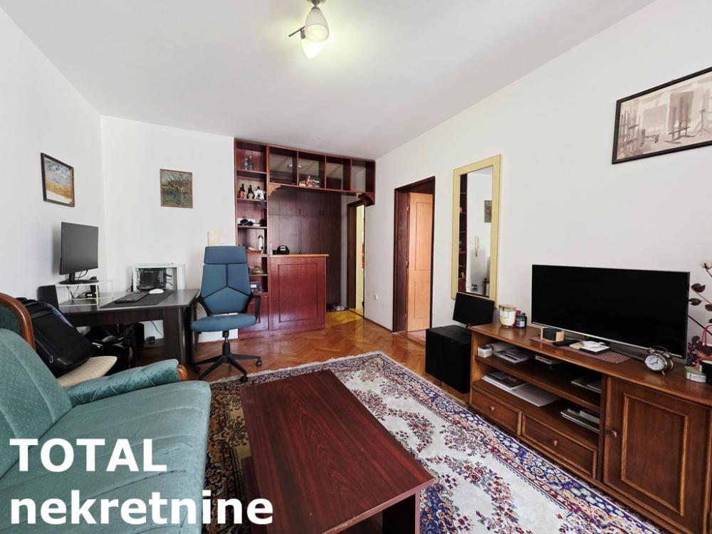 Slika 3 - Stan,NOVI SAD,CENTAR,kv: 40.00, € 130000, ID: 1102717