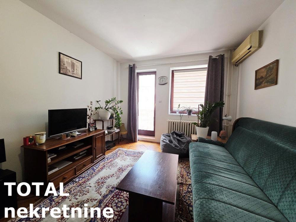 Slika 1 - Stan,NOVI SAD,CENTAR,kv: 40.00, € 130000, ID: 1102717