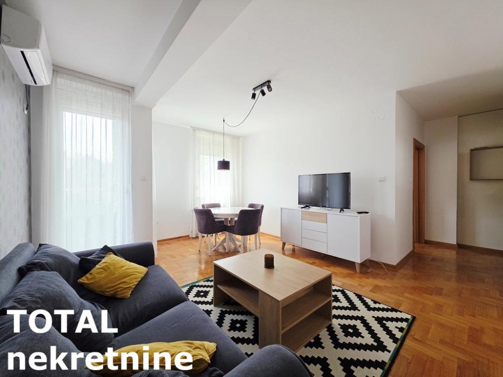 Slika 1 - Stan,NOVI SAD,BULEVAR,kv: 42.00, € 158000, ID: 1102689
