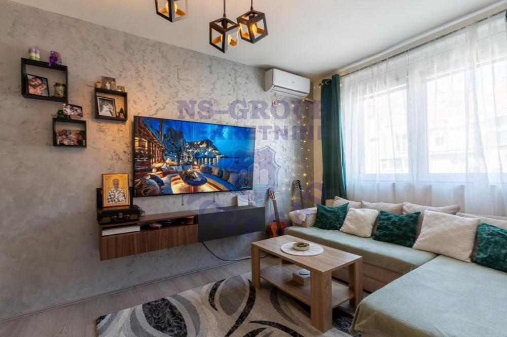 Slika 1 - Dvosoban, 41m2, Nova Detelinara Novi Sad, sa terasom, ima lift