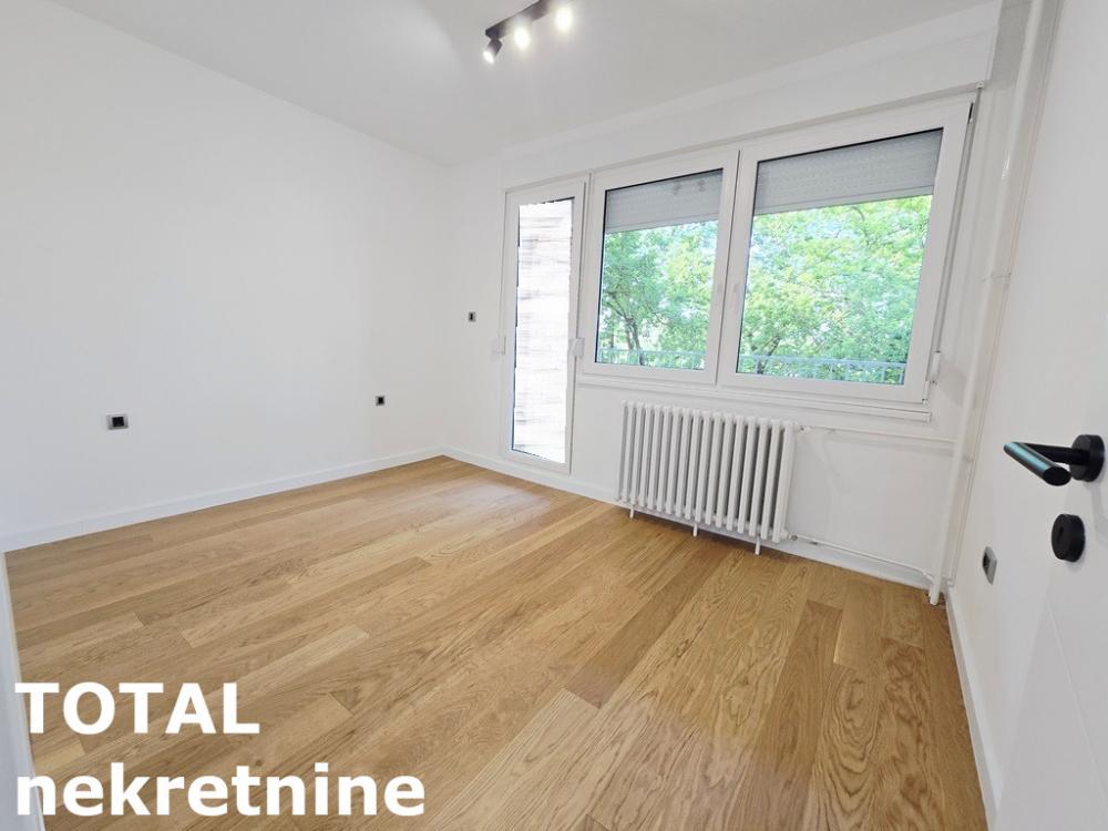 Slika 3 - Stan,NOVI SAD,AVIJACIJA,kv: 48.00, € 131000, ID: 1102718