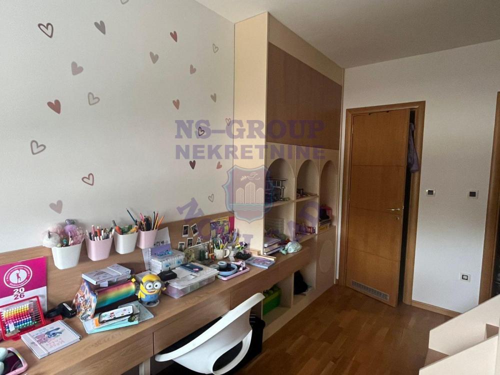 Slika 7 - Izuzetan trosoban stan na Novoj Detelinari! 