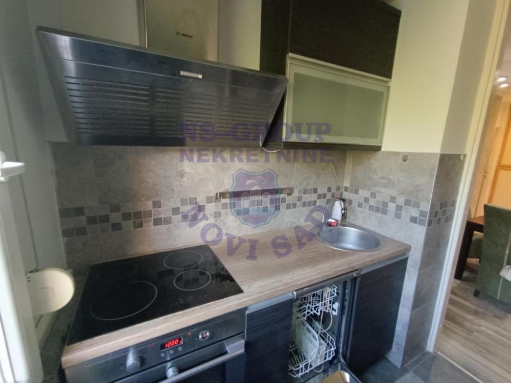 Slika 5 - Dvosoban, 52m2, Liman 3 Novi Sad, ima lift