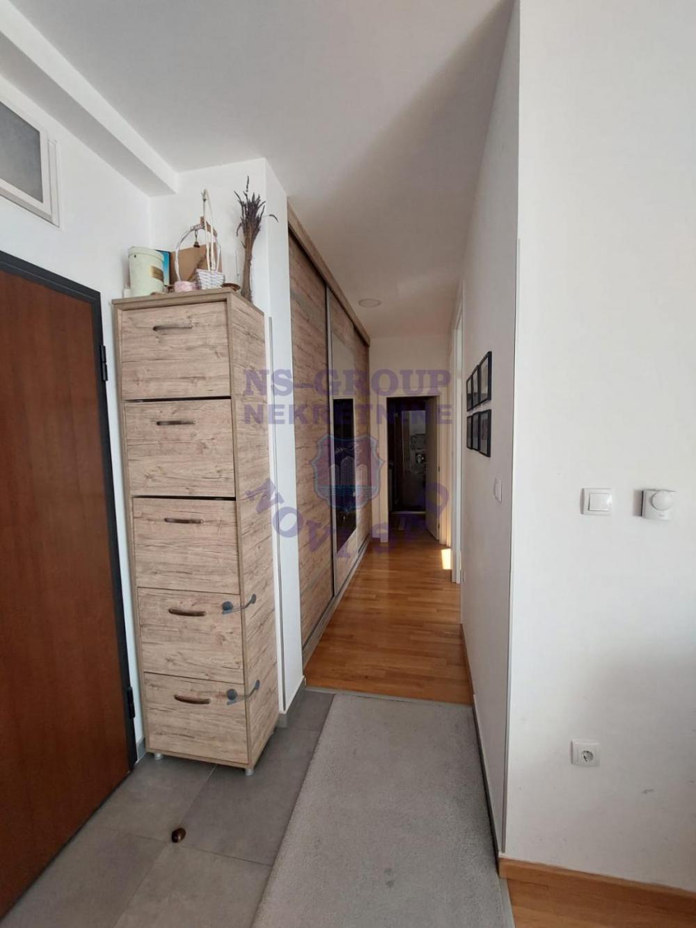 Slika 6 - 572132-Dvoiposoban stan sa garaznim mestom!