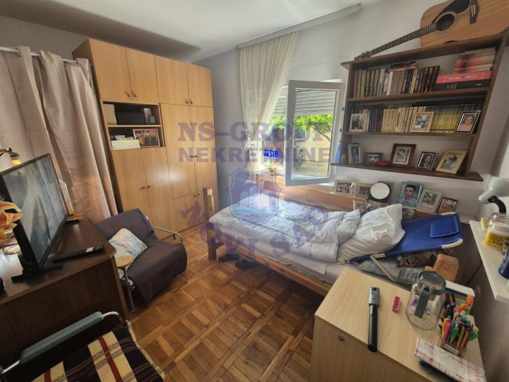 Slika 1 - Trosoban, 77m2, Adice Novi Sad, sa terasom
