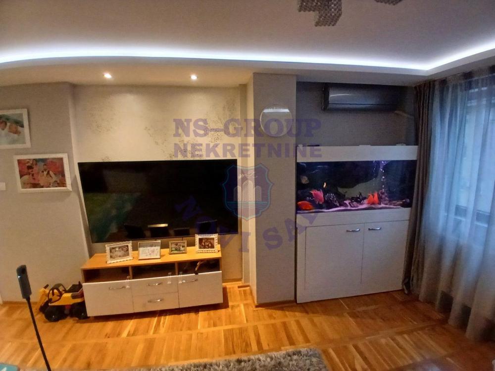 Slika 2 - Odlican cetvorosoban stan na Grbavici!
