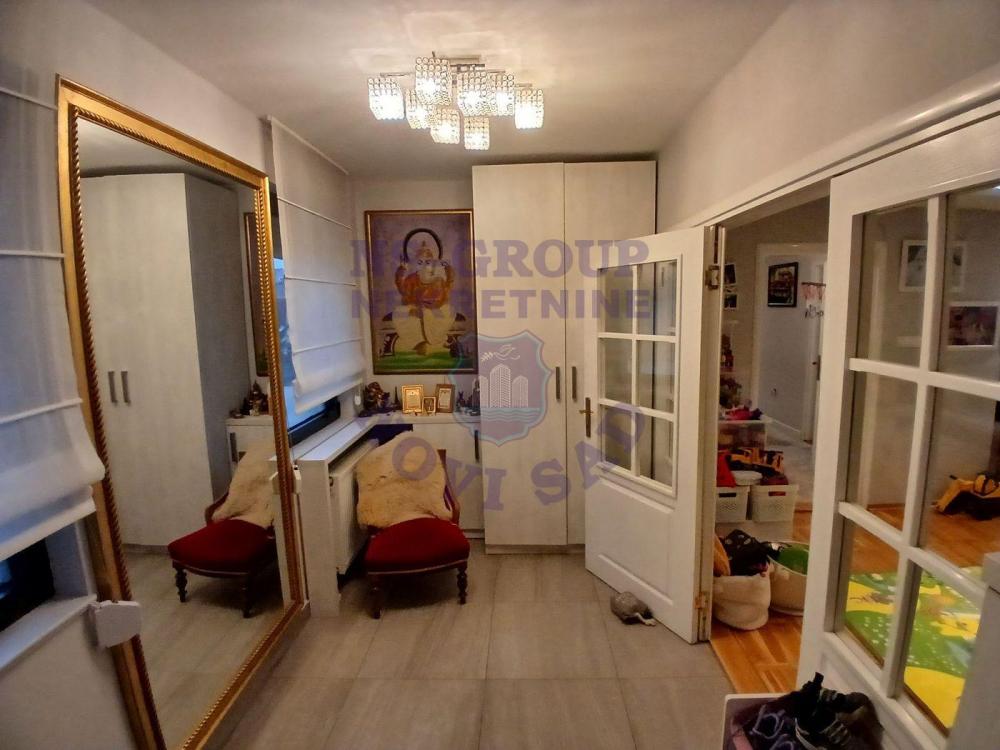 Slika 5 - Odlican cetvorosoban stan na Grbavici!