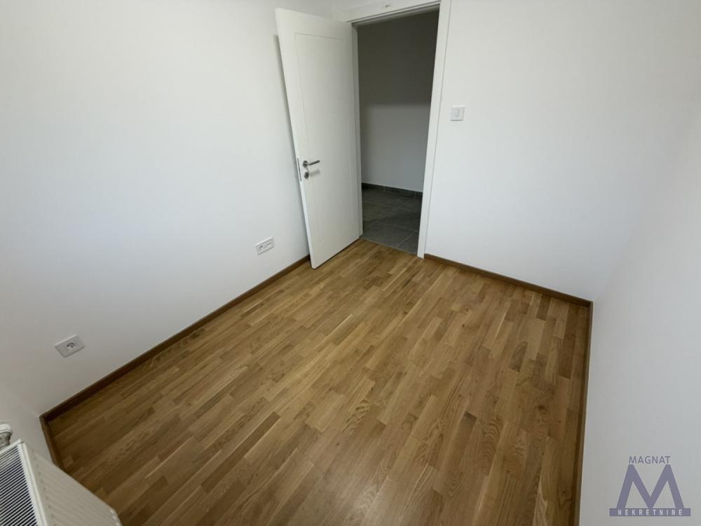 Slika 5 - Stan,NOVI SAD,AVIJACIJA,kv: 74, € 169950, ID: 1019334