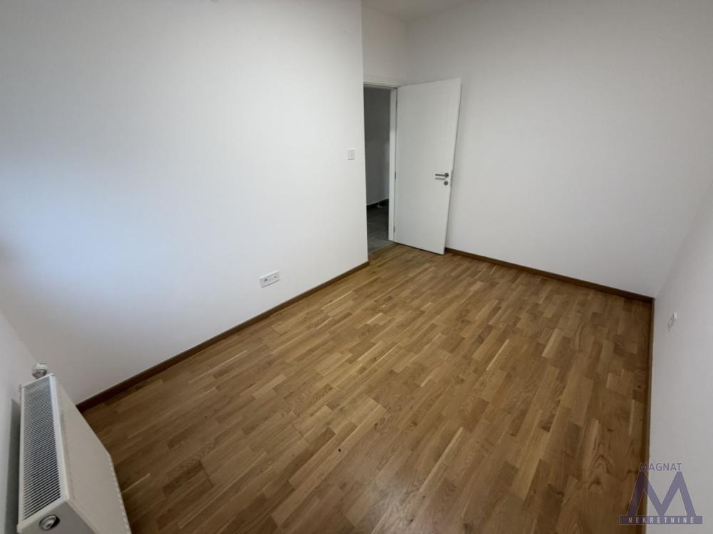 Slika 10 - Stan,NOVI SAD,AVIJACIJA,kv: 74, € 169950, ID: 1019334