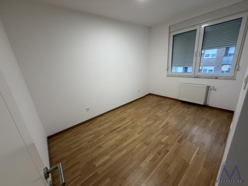 Slika 9 - Stan,NOVI SAD,AVIJACIJA,kv: 74, € 169950, ID: 1019334