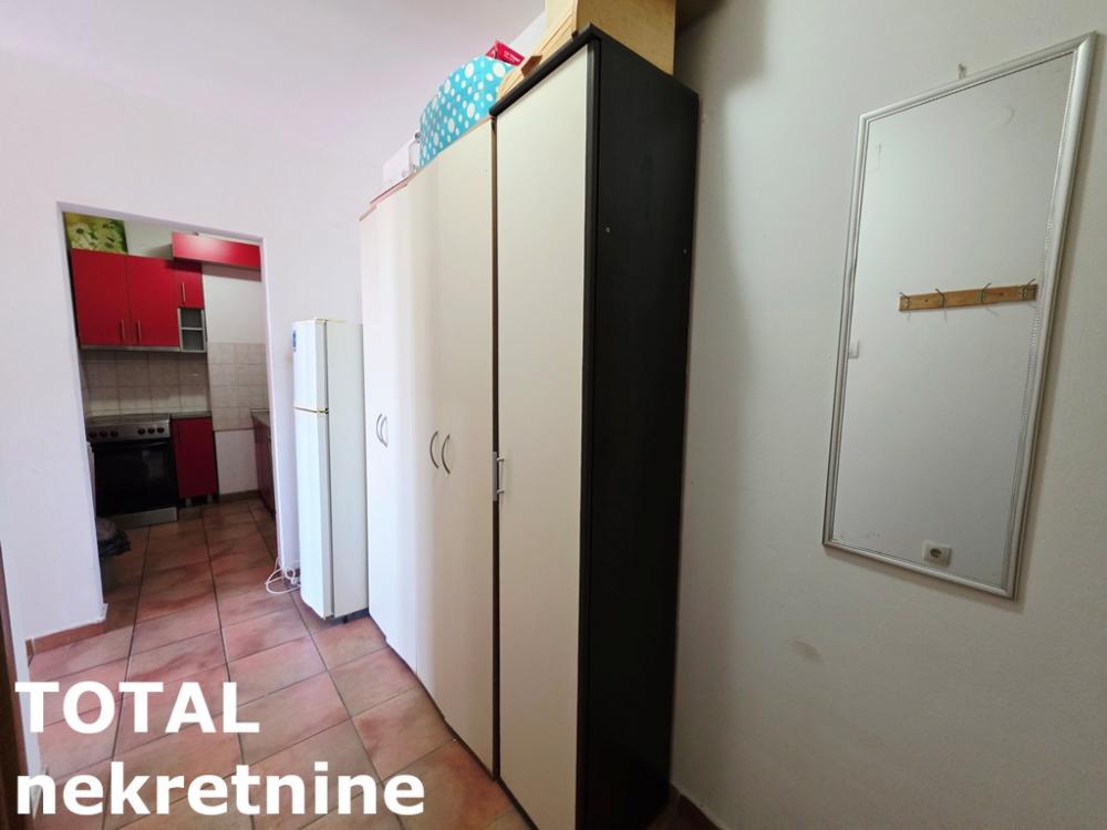 Slika 11 - Stan,NOVI SAD,BULEVAR EVROPE,kv: 44.00, € 126000, ID: 1102723