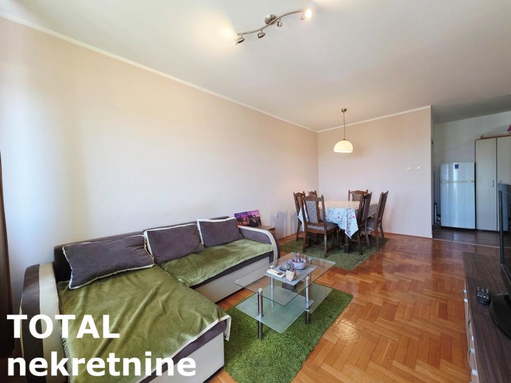 Slika 3 - Stan,NOVI SAD,BULEVAR EVROPE,kv: 44.00, € 126000, ID: 1102723