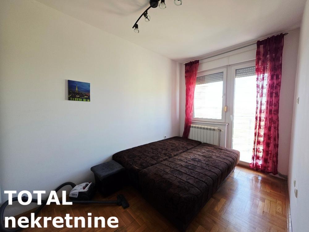 Slika 6 - Stan,NOVI SAD,BULEVAR EVROPE,kv: 44.00, € 126000, ID: 1102723