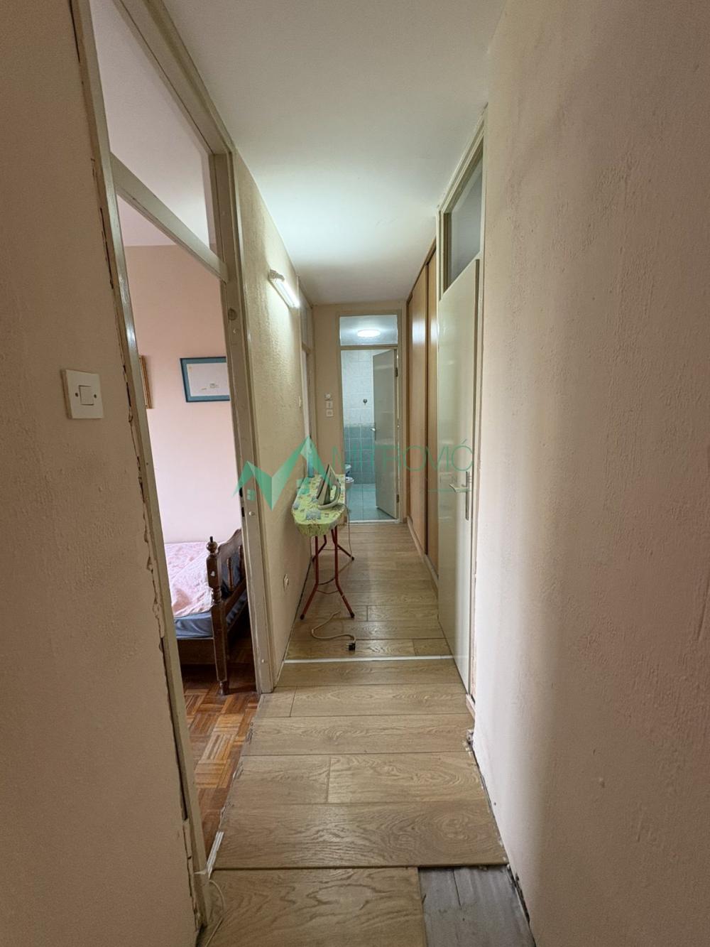 Slika 5 - Liman 4 - Komforan trosoban stan 80m2