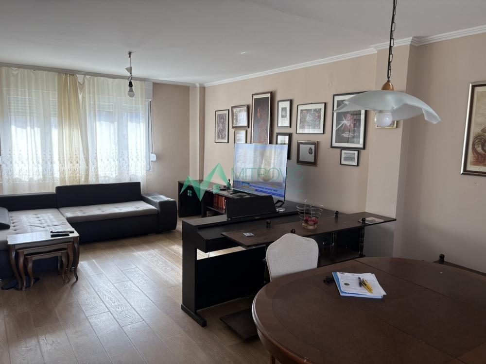 Slika 1 - Liman 4 - Komforan trosoban stan 80m2