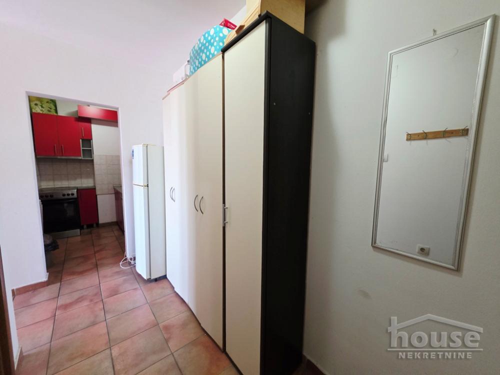 Slika 11 - Stan,NOVI SAD,BULEVAR EVROPE,kv: 44.00, € 126000, ID: 1065877