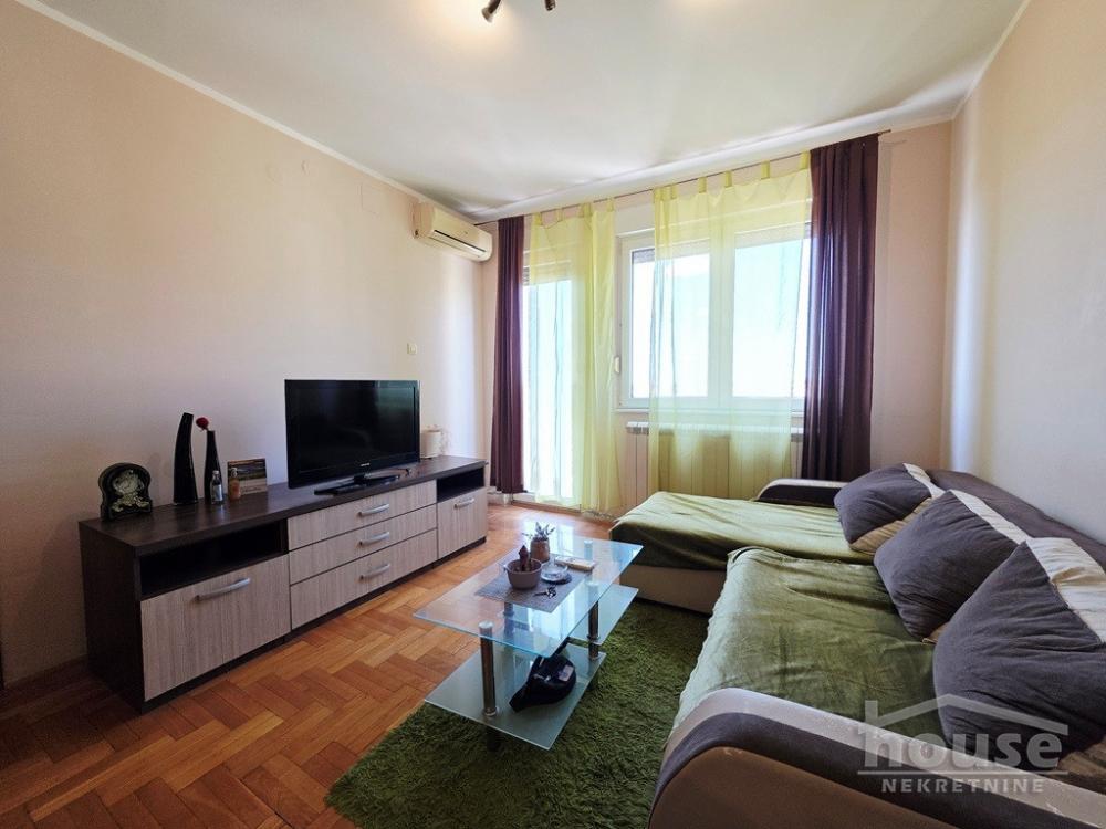Slika 1 - Stan,NOVI SAD,BULEVAR EVROPE,kv: 44.00, € 126000, ID: 1065877