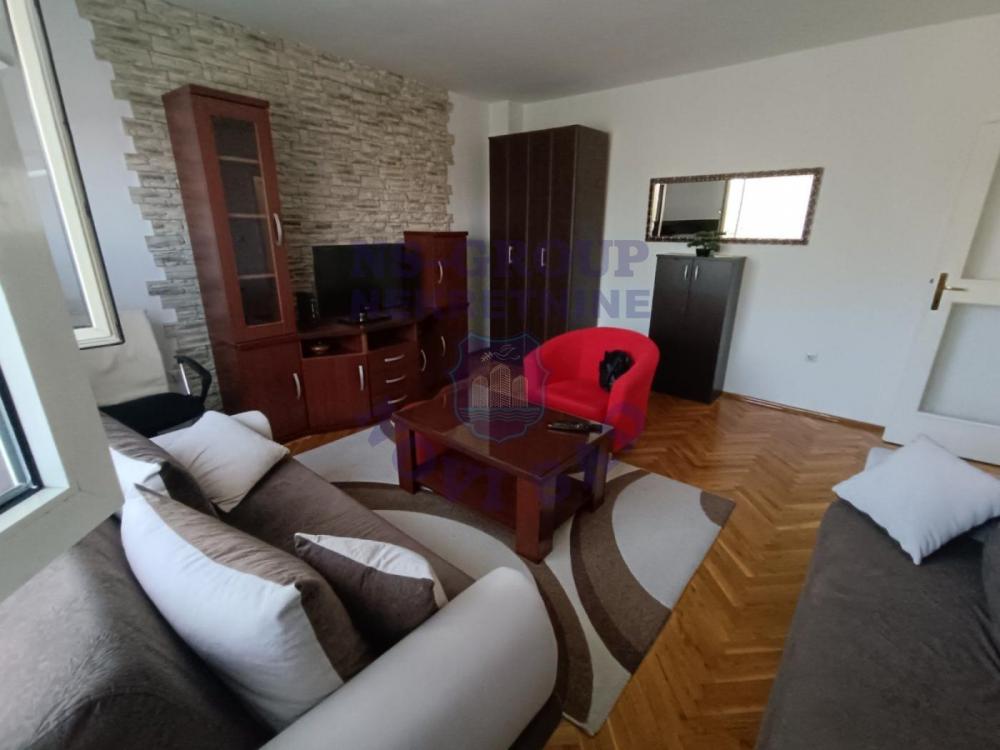 Slika 3 - Jednosoban, 38m2, Novo naselje Novi Sad