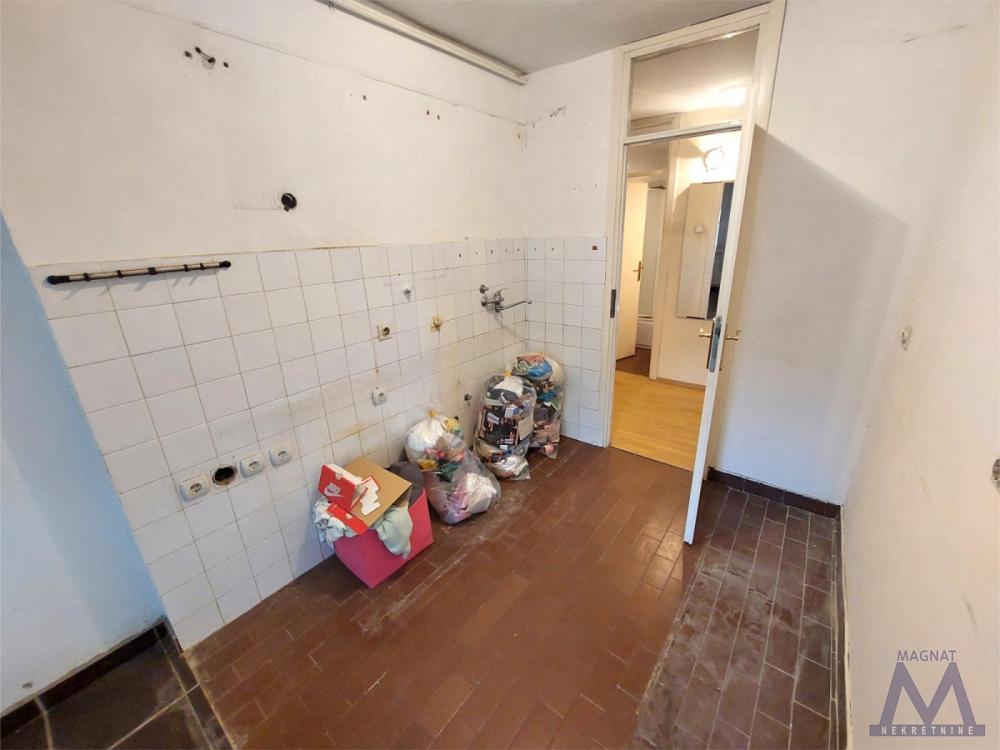 Slika 3 - Stan,NOVI SAD,NOVO NASELJE,kv: 84, € 182700, ID: 1019386
