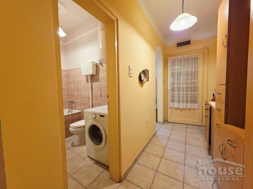 Slika 8 - Stan,NOVI SAD,PODBARA,kv: 35.00, € 85000, ID: 1065885