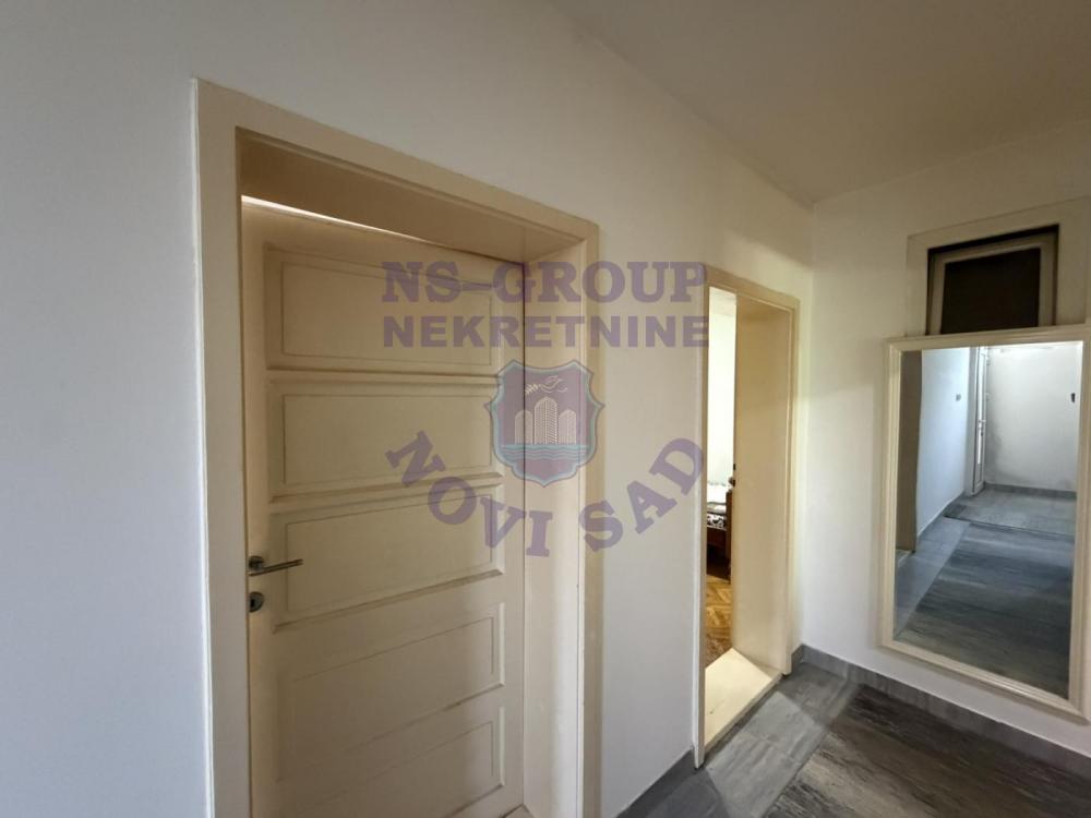 Slika 4 - Trosoban, 70m2, sa parkingom