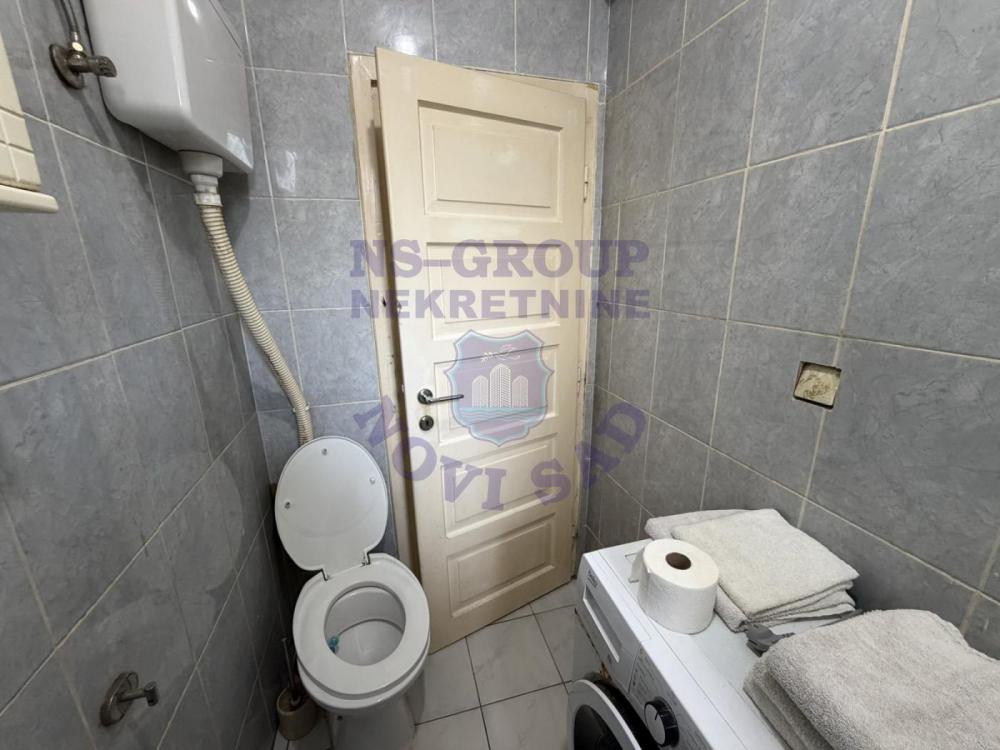 Slika 2 - Trosoban, 70m2, sa parkingom