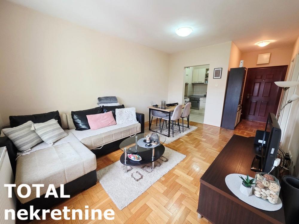 Slika 2 - Stan,NOVI SAD,PODBARA,kv: 37.00, € 115000, ID: 1102725