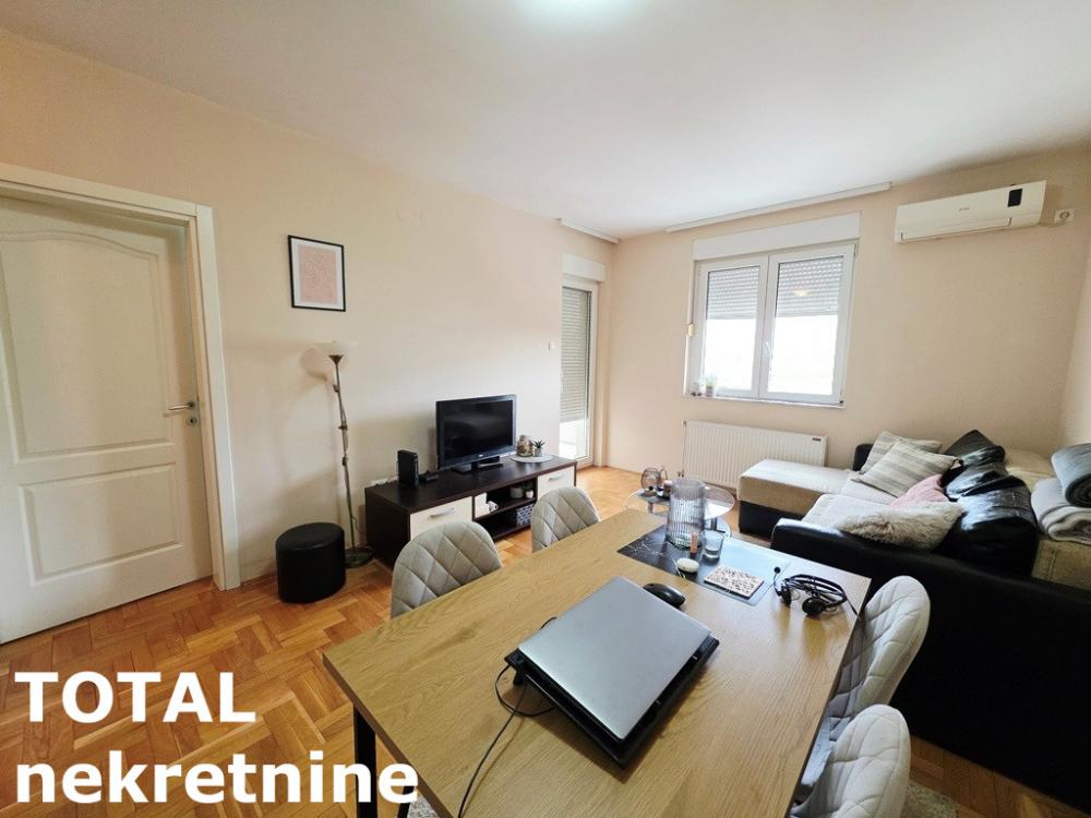 Slika 1 - Stan,NOVI SAD,PODBARA,kv: 37.00, € 115000, ID: 1102725